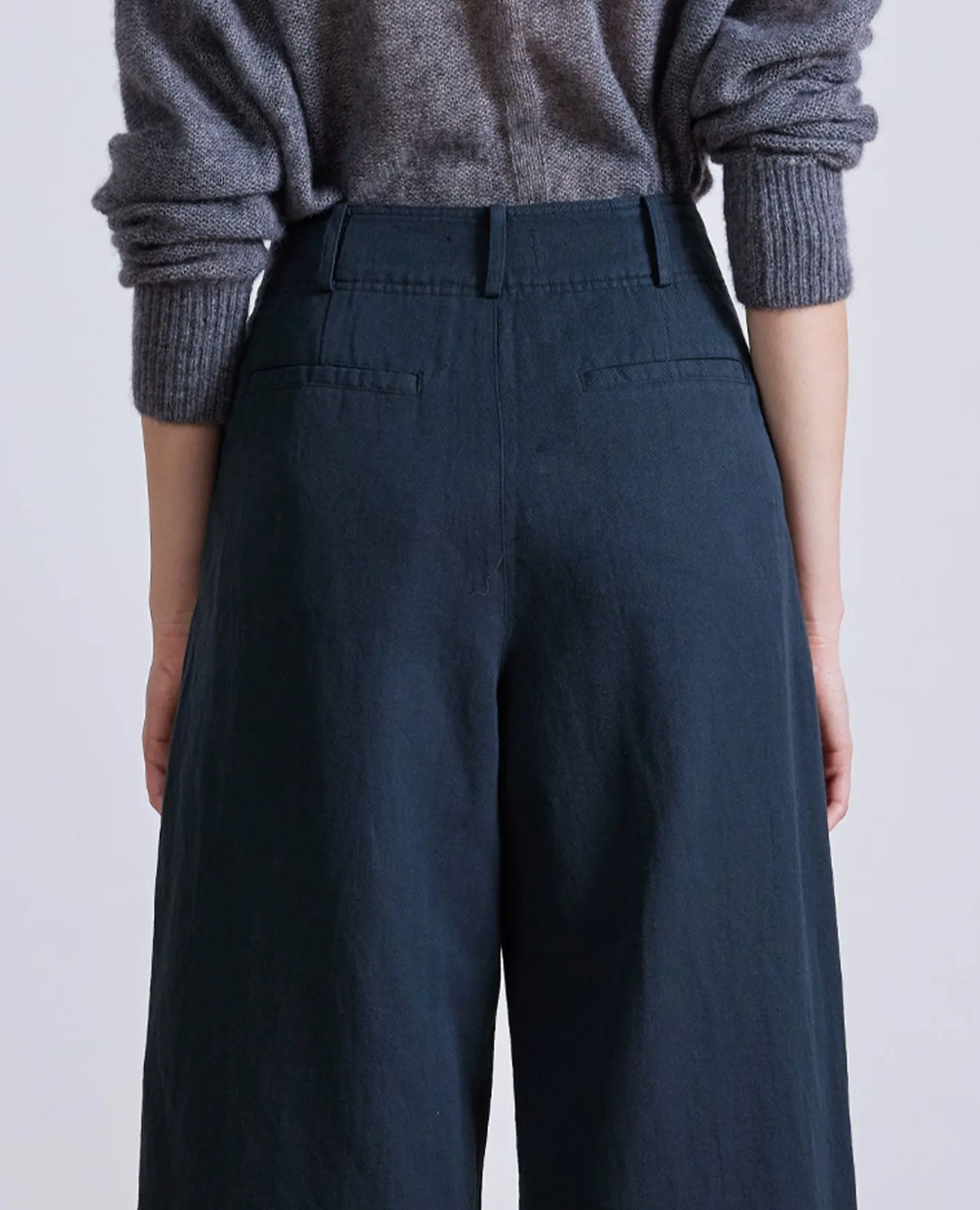 Apiece Apart :: Bari Crop Trouser