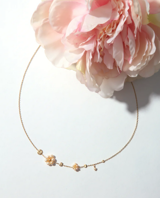 ILD :: Garden Pearl Flower Necklace